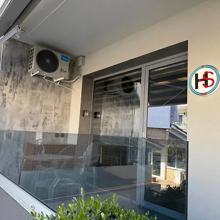 Hasalla Homes 2 Apartament